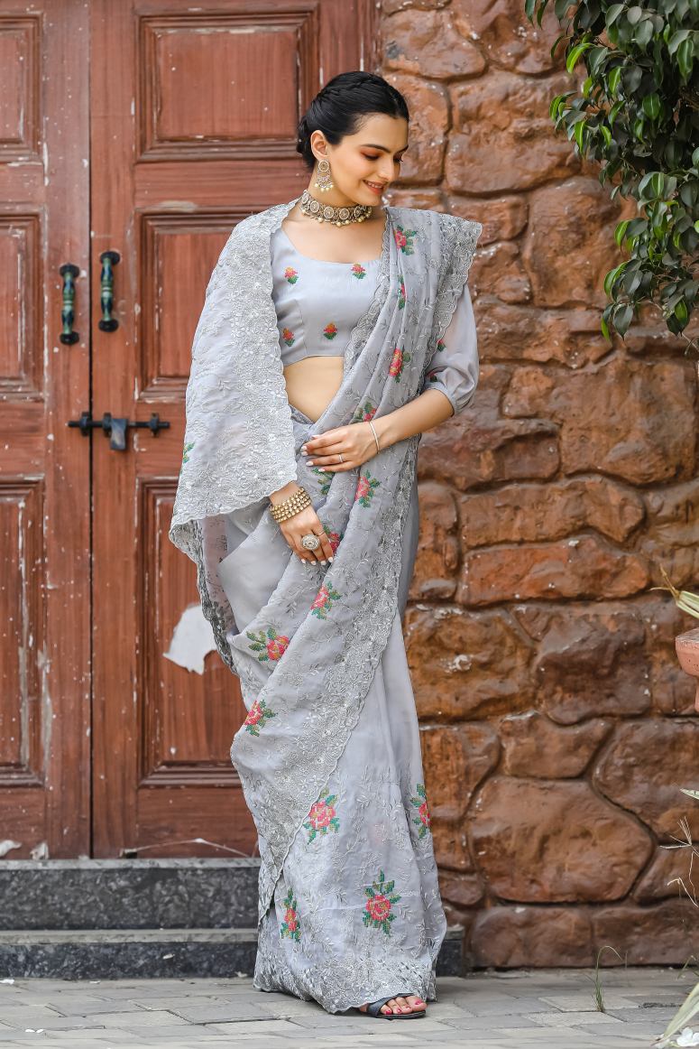 Catalog Designer Saree.