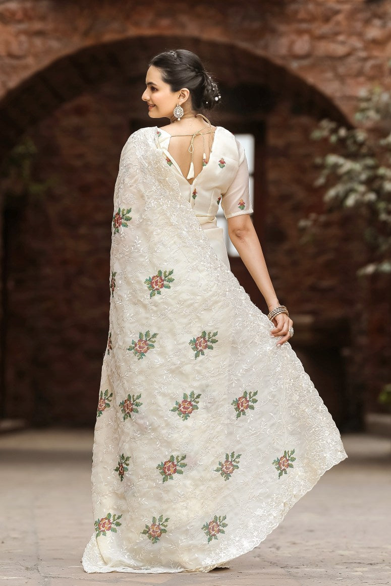 Catalog Designer Saree.