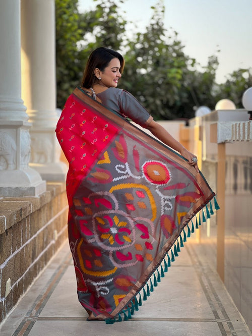 Catalog Designer Saree.