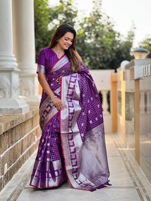 Catalog Designer Saree.