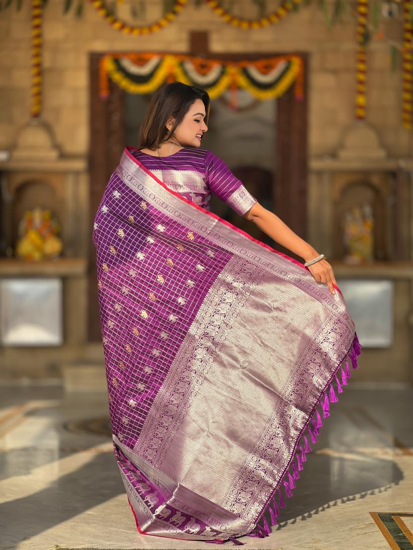 Catalog Designer Saree.