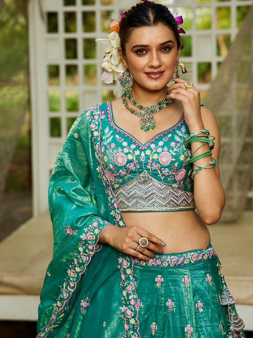 Latest Semi Stitched Lehenga Choli With Dupatta.