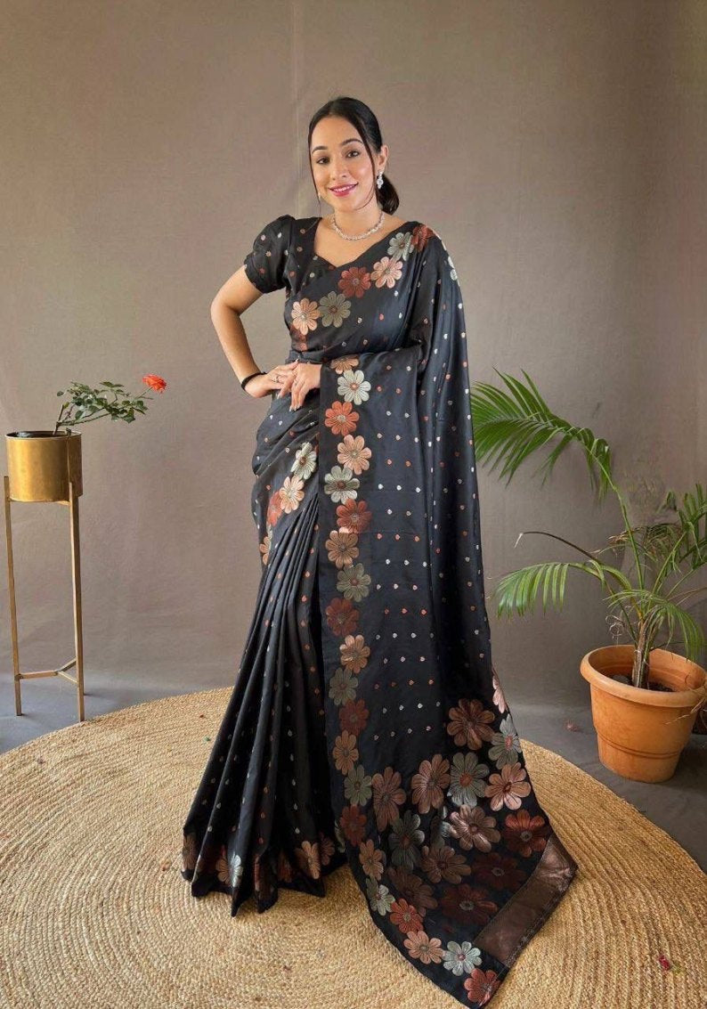 Catalog Designer Saree.