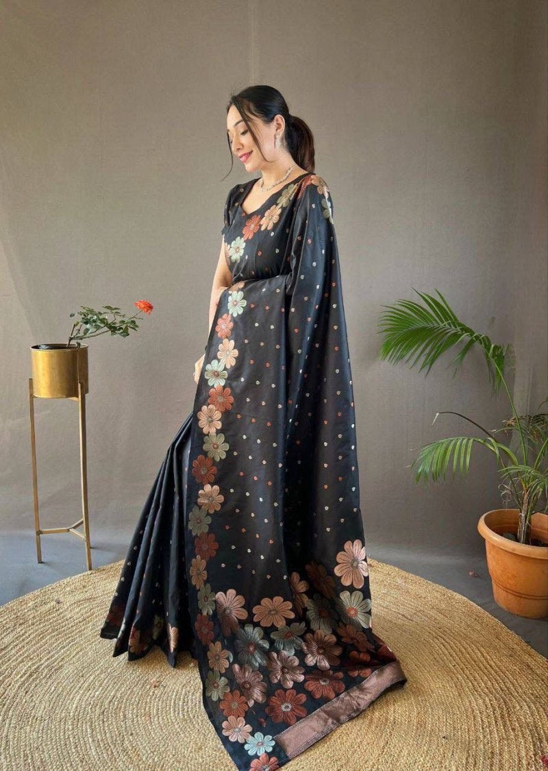 Catalog Designer Saree.
