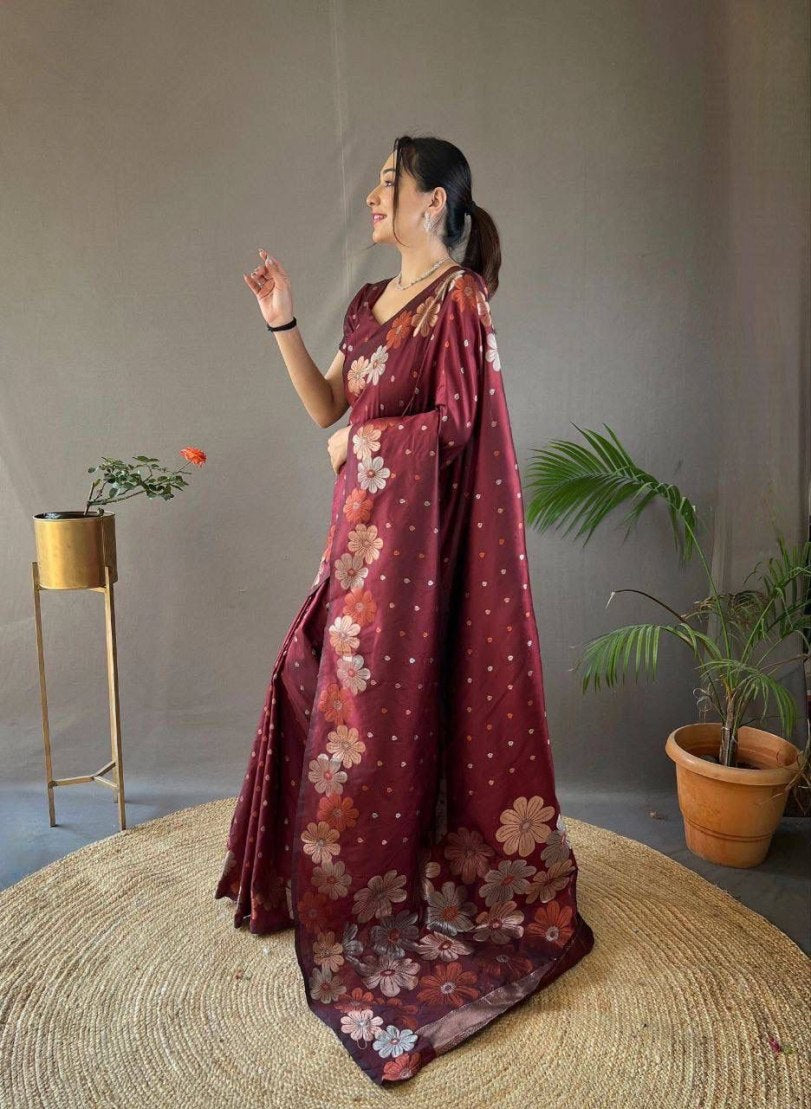 Catalog Designer Saree.