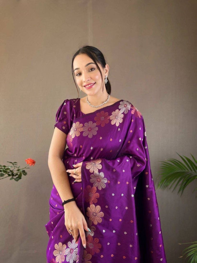 Catalog Designer Saree.