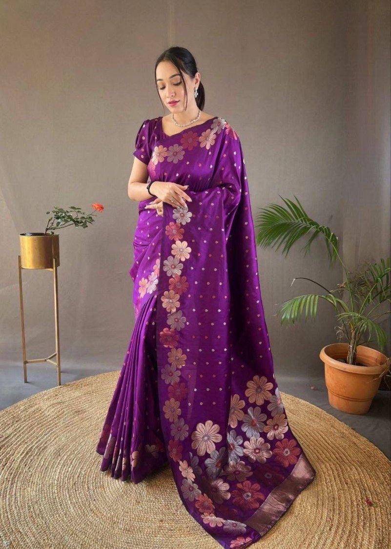 Catalog Designer Saree.