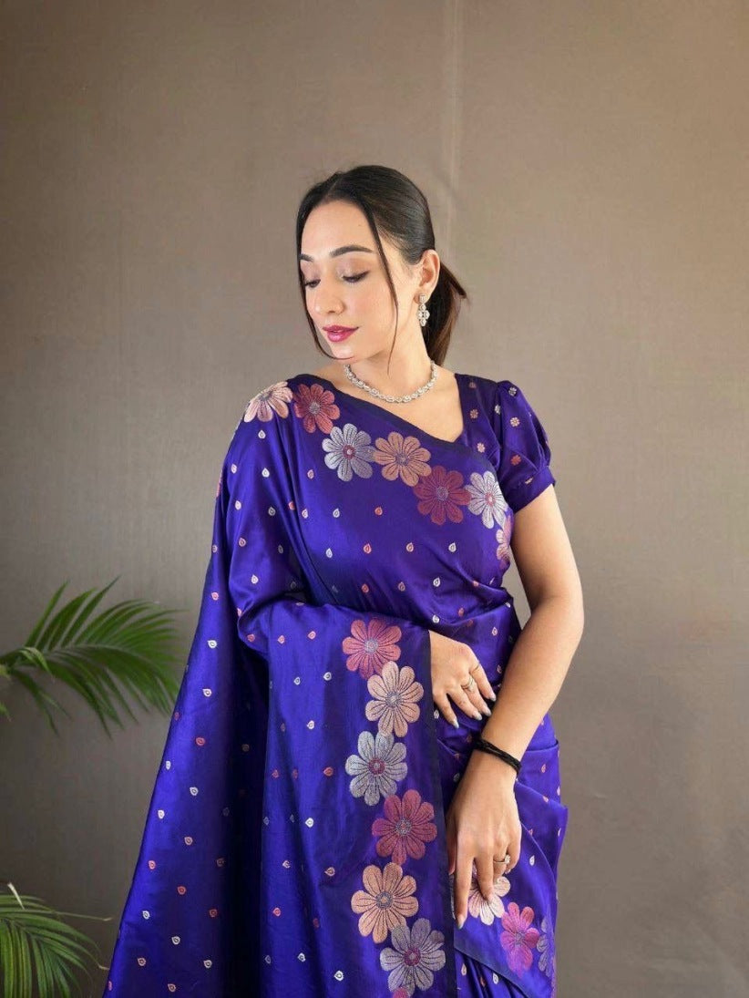 Catalog Designer Saree.