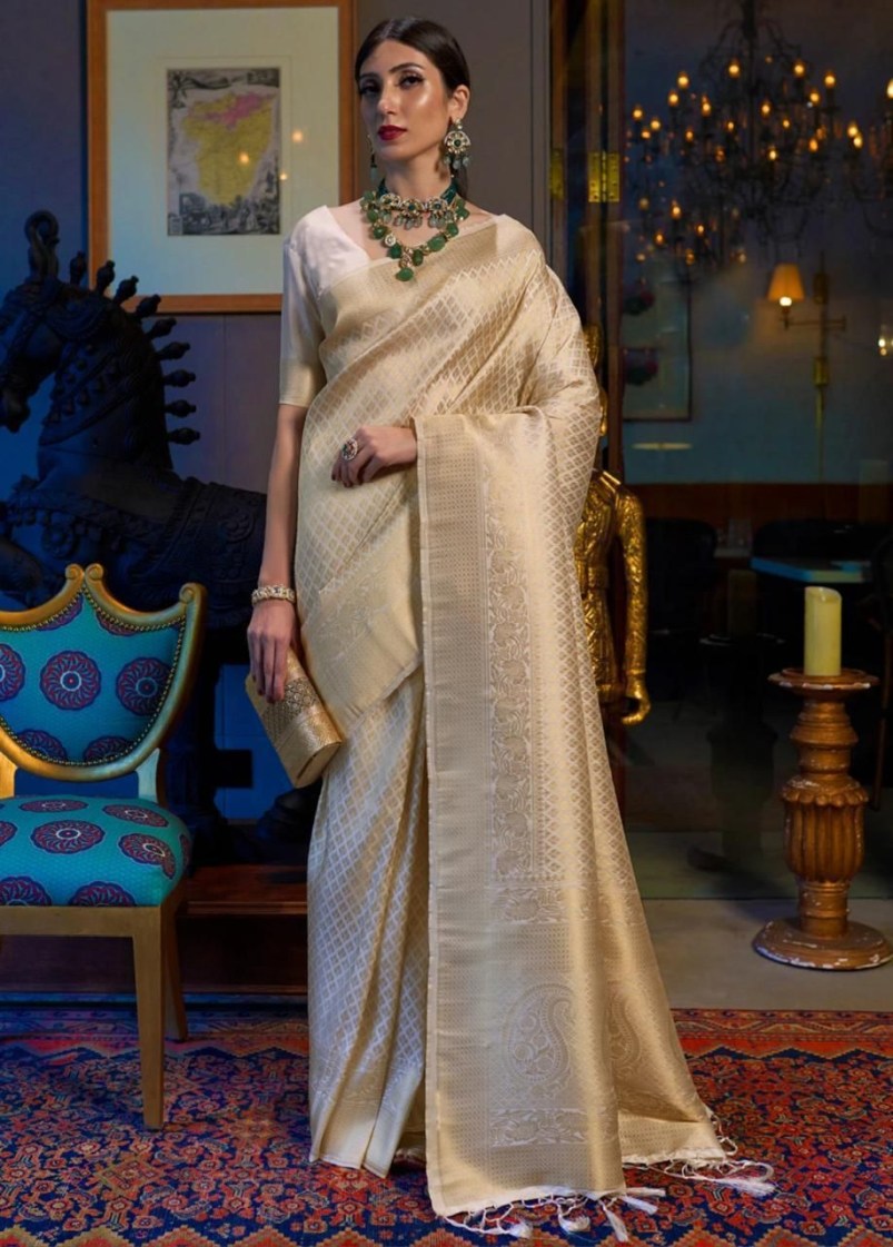 Catalog Designer Saree.