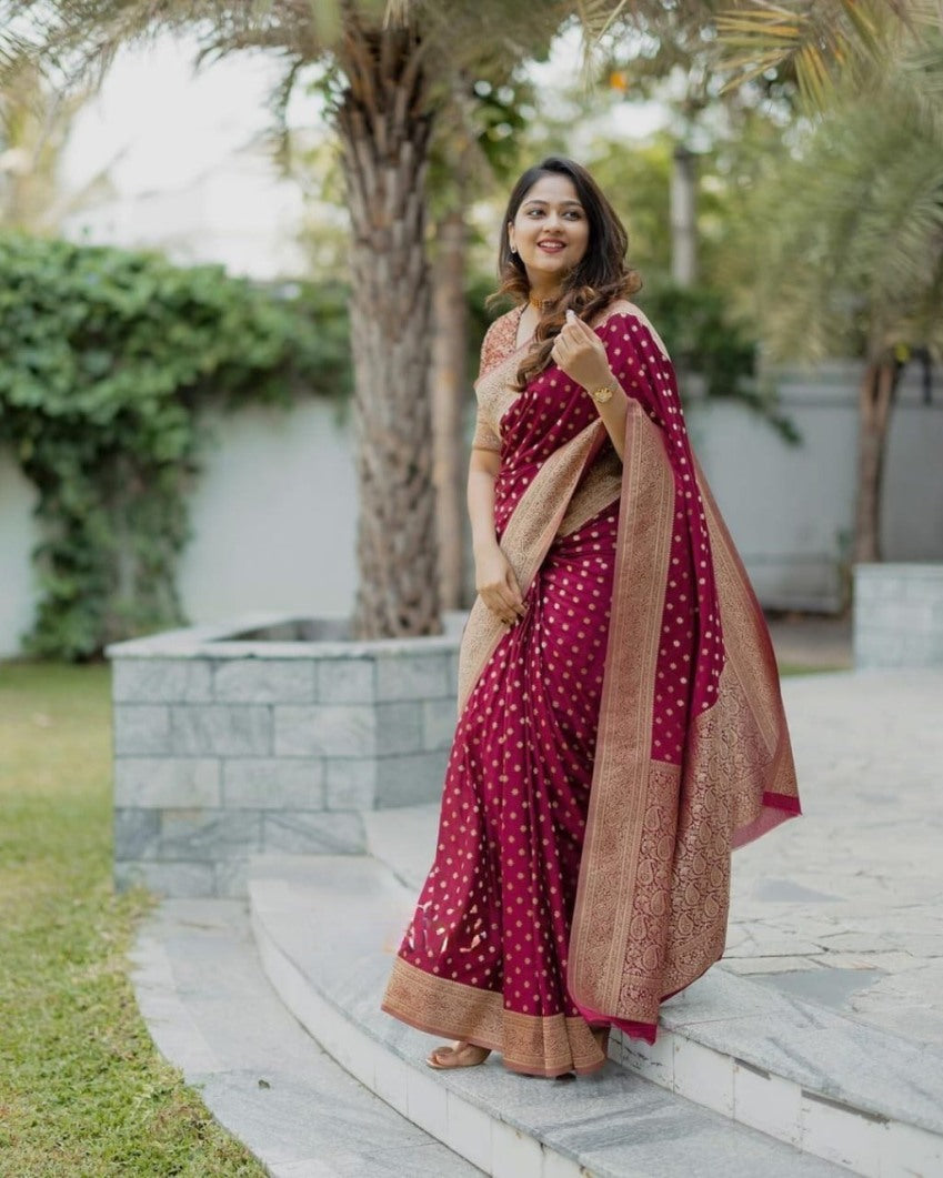 Catalog Designer Saree.