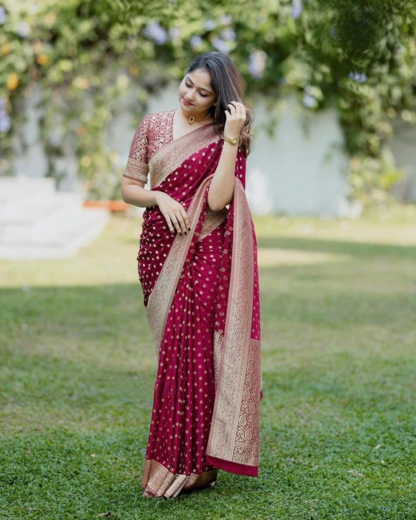 Catalog Designer Saree.