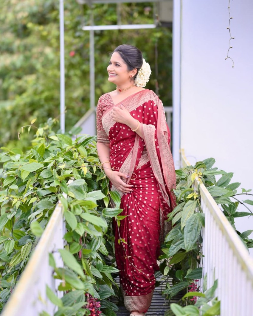 Catalog Designer Saree.
