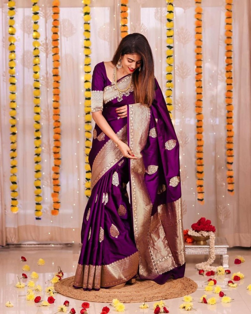 Catalog Designer Saree.