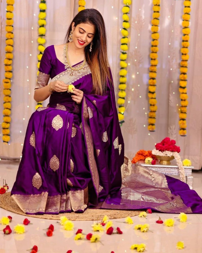Catalog Designer Saree.
