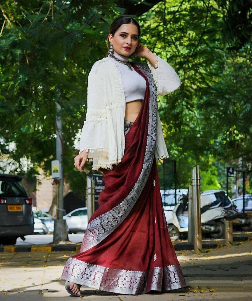 Catalog Designer Saree.