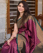 Catalog Designer Saree.