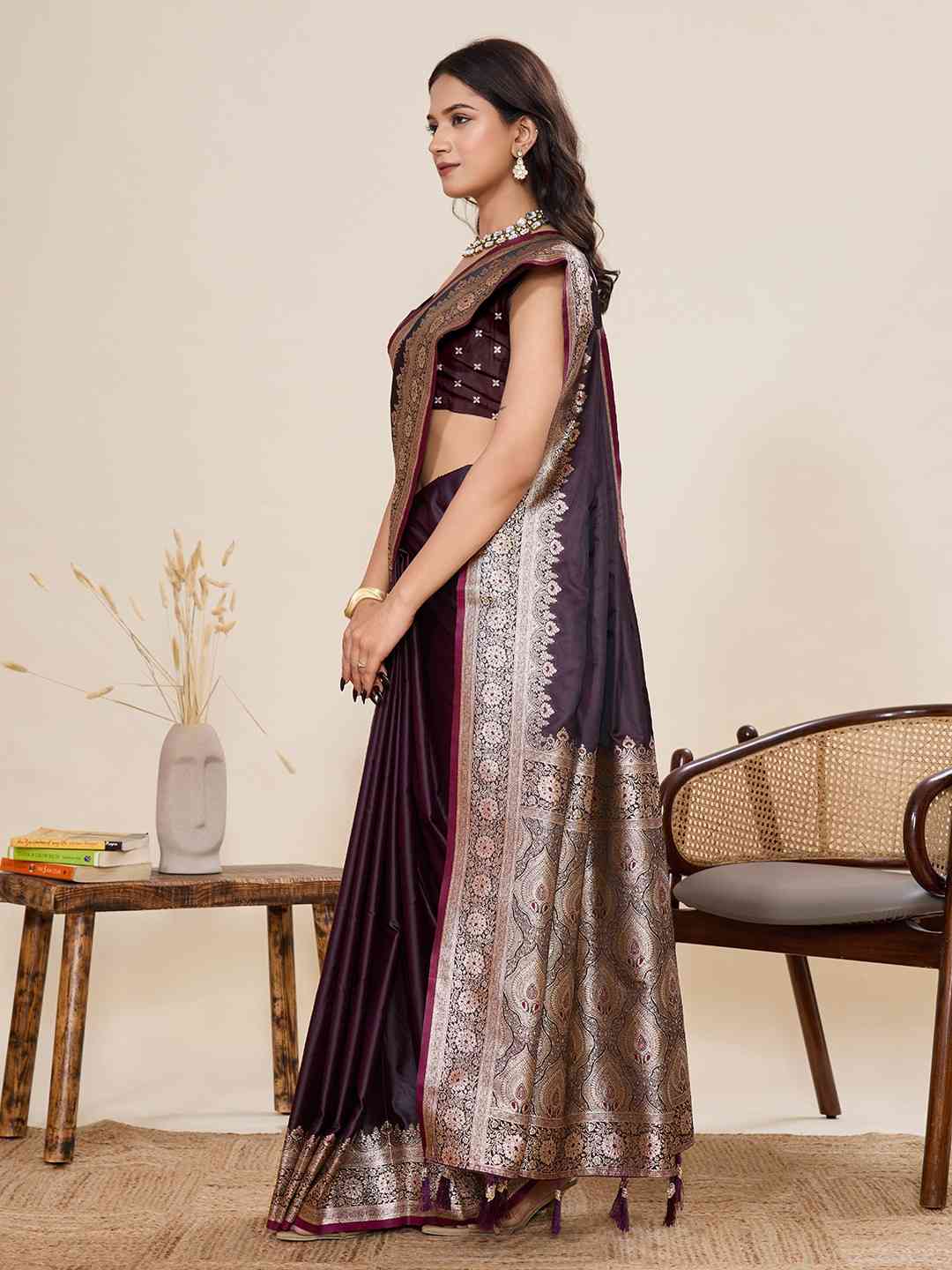 Catalog Designer Saree.