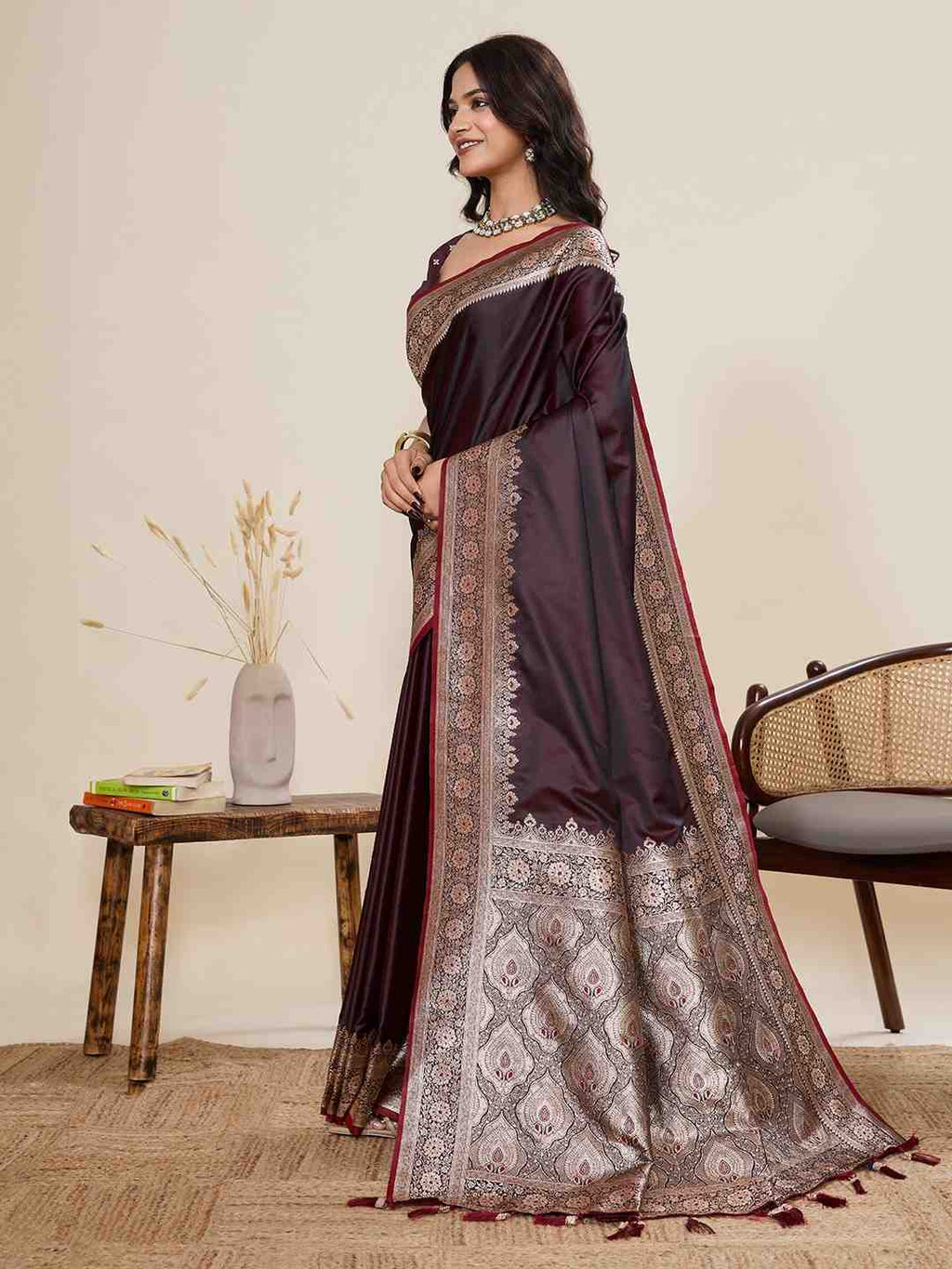 Catalog Designer Saree.