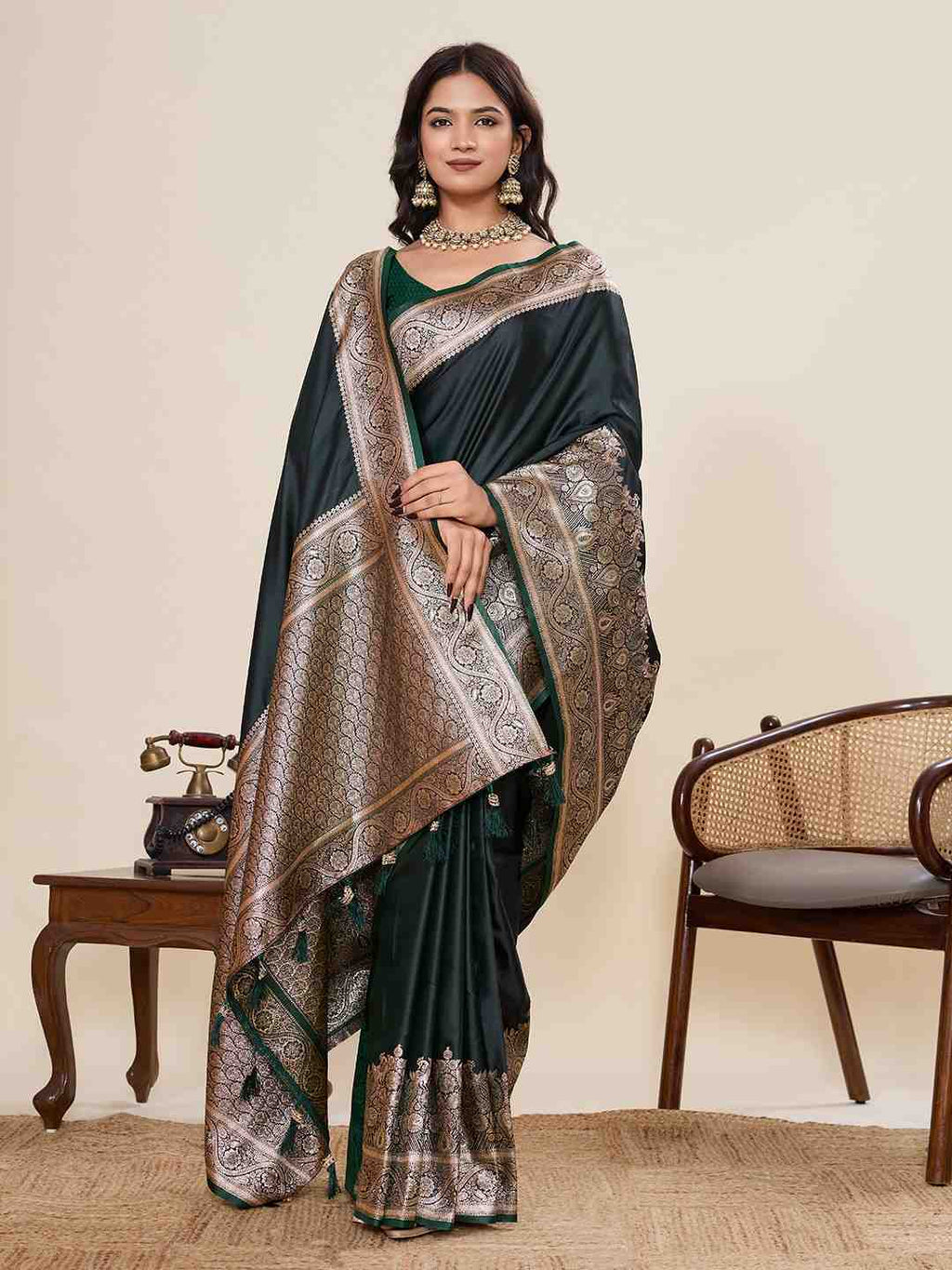 Catalog Designer Saree.
