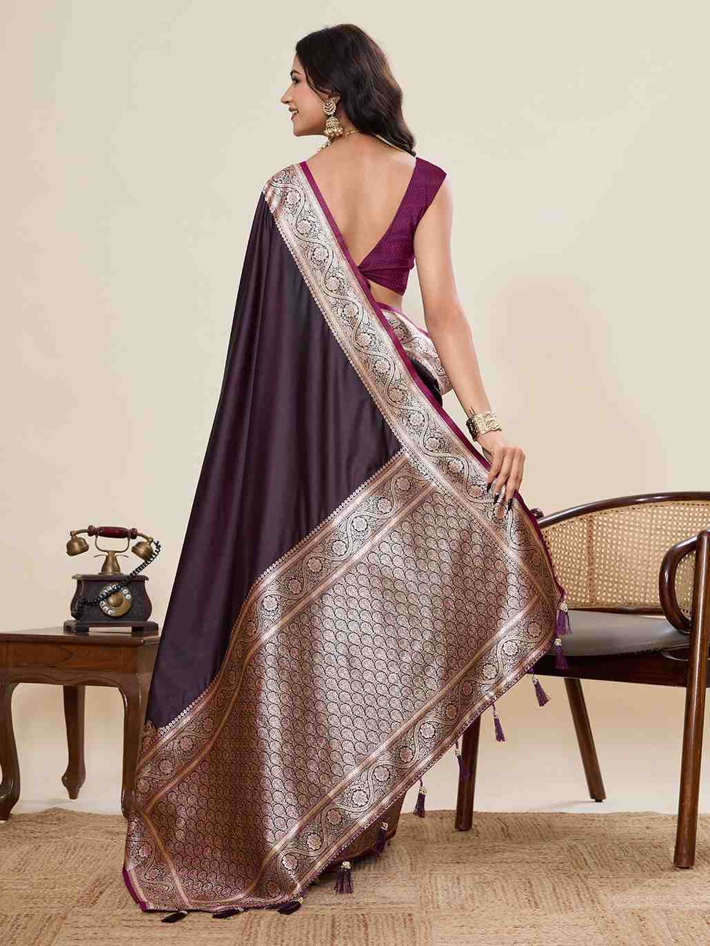 Catalog Designer Saree.