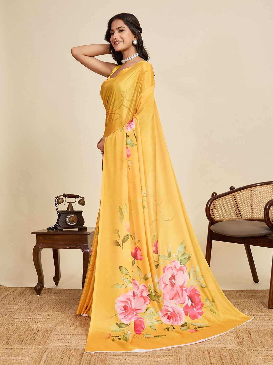 Catalog Designer Saree.