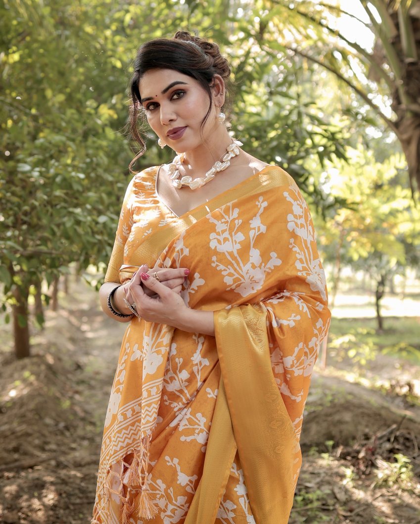 Catalog Designer Saree.