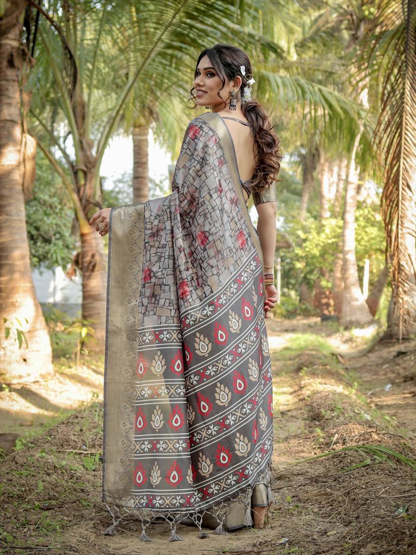 Catalog Designer Saree.