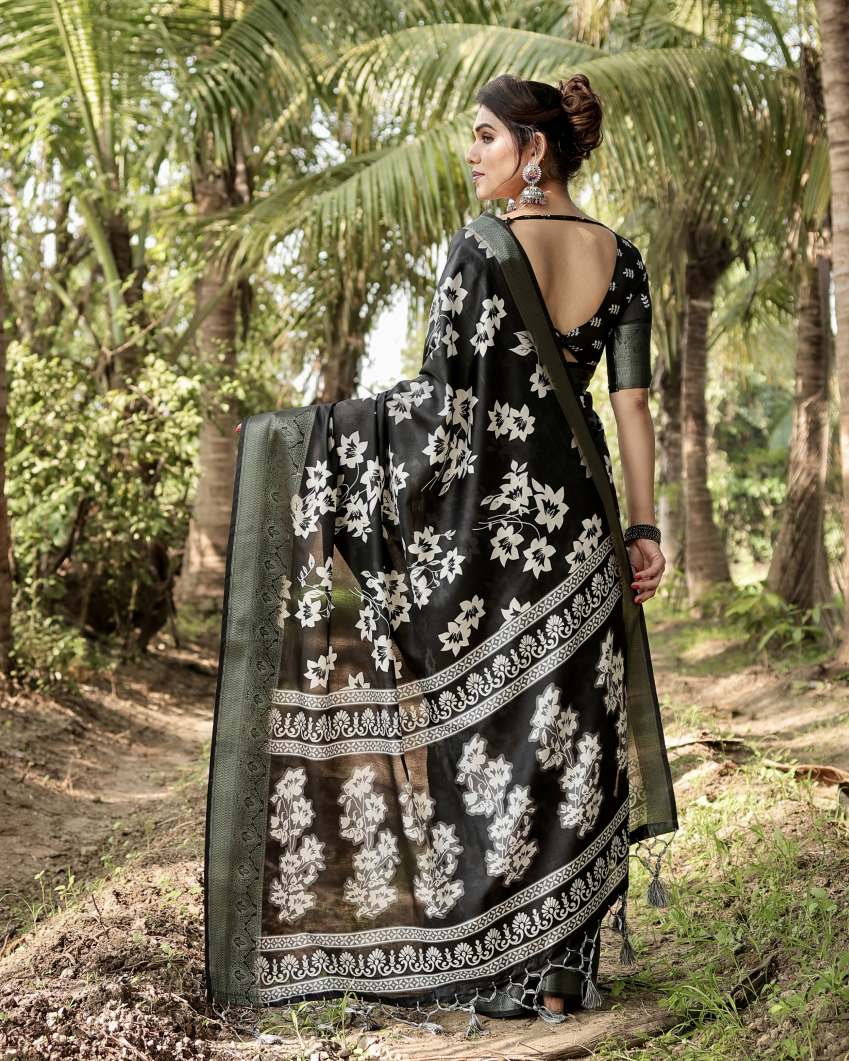 Catalog Designer Saree.