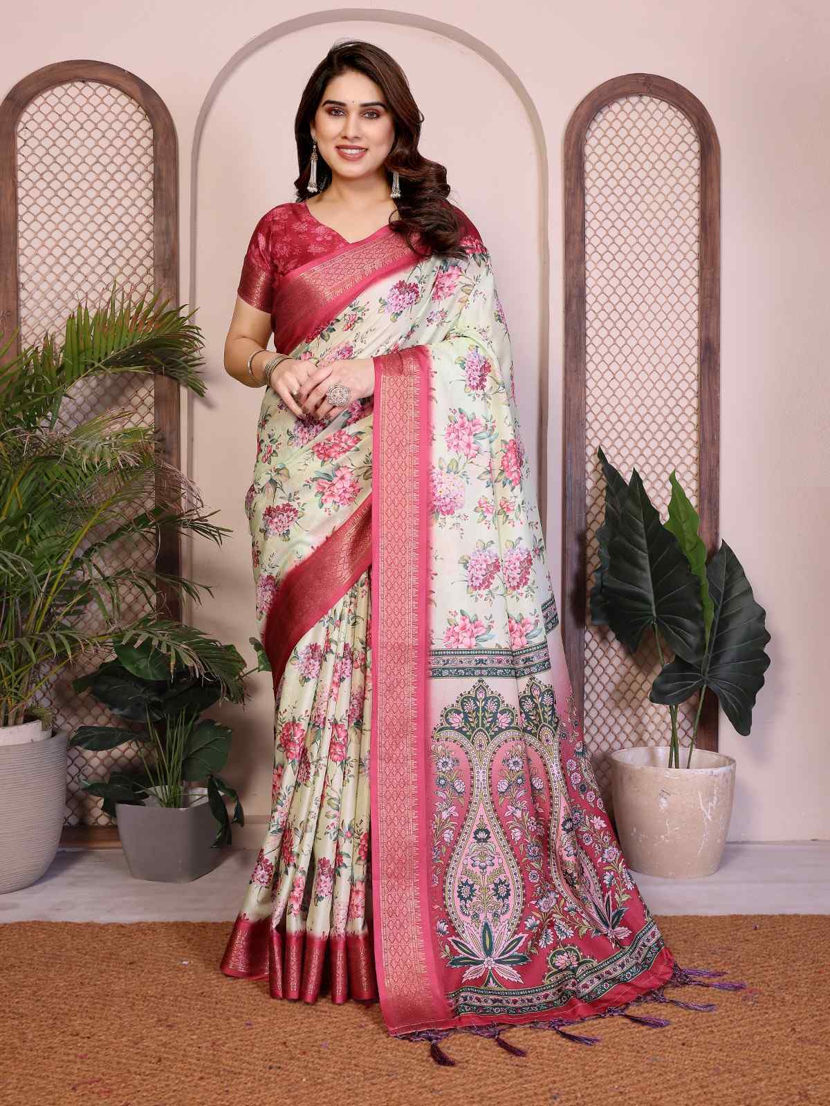 Catalog Designer Saree.