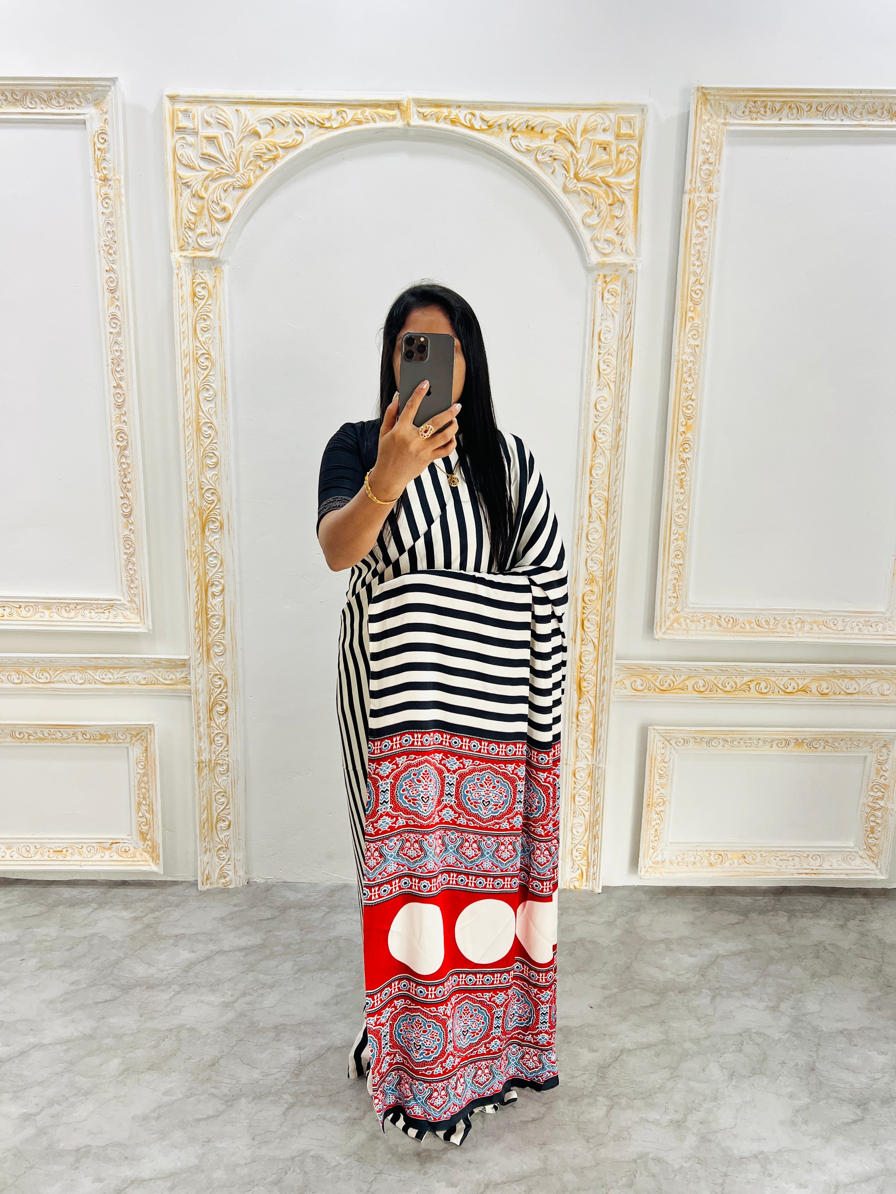 Catalog Designer Saree.