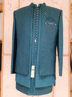 Traditional Indowestren Sherwani.