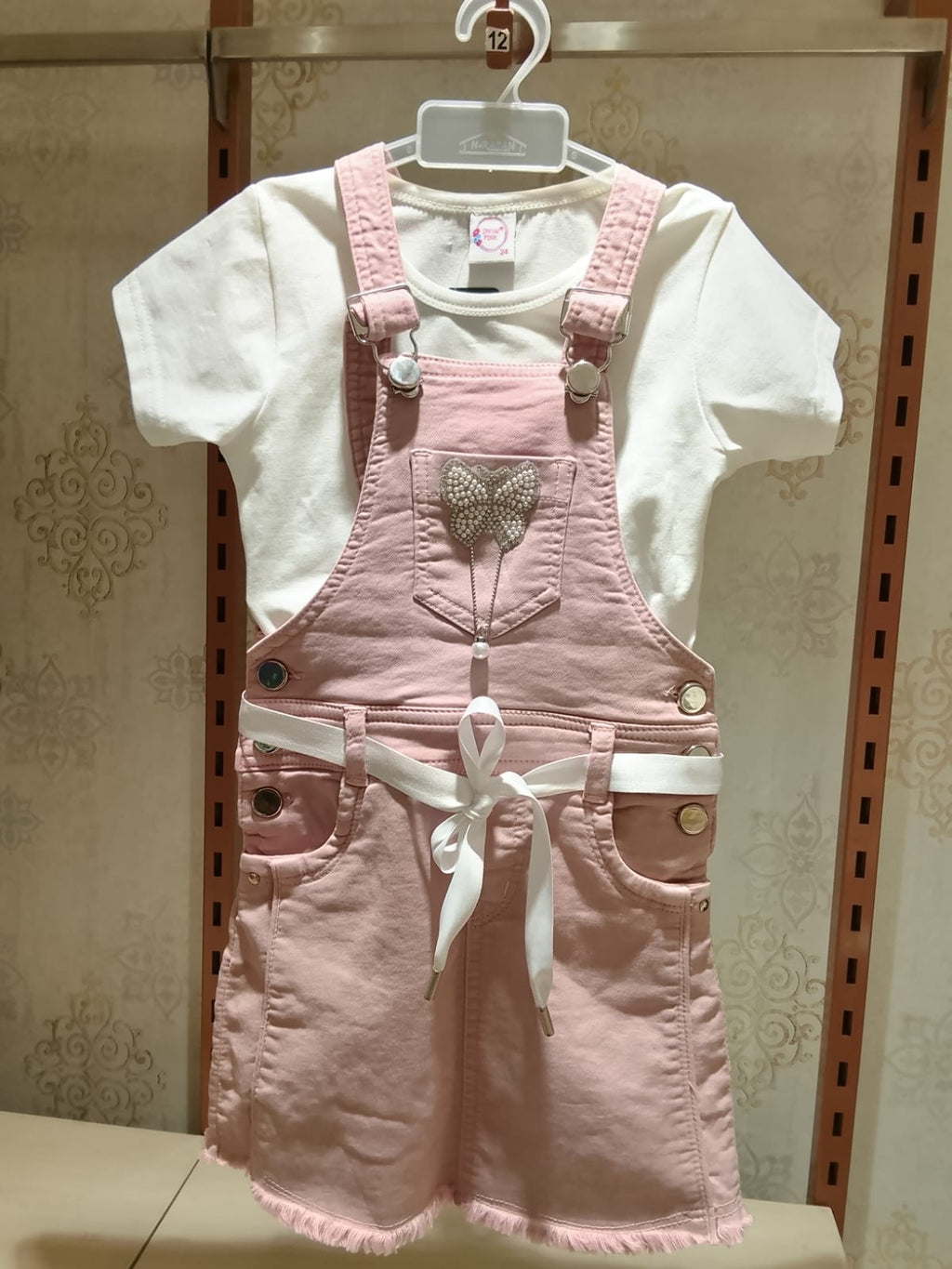 KIDS CLOTHING SETS