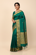 Model in Teal Kanjivaram Saree
