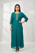 Model wearing teal green butti kurta